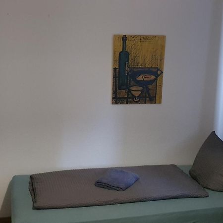 Hotel Berkut Фюрт Экстерьер фото