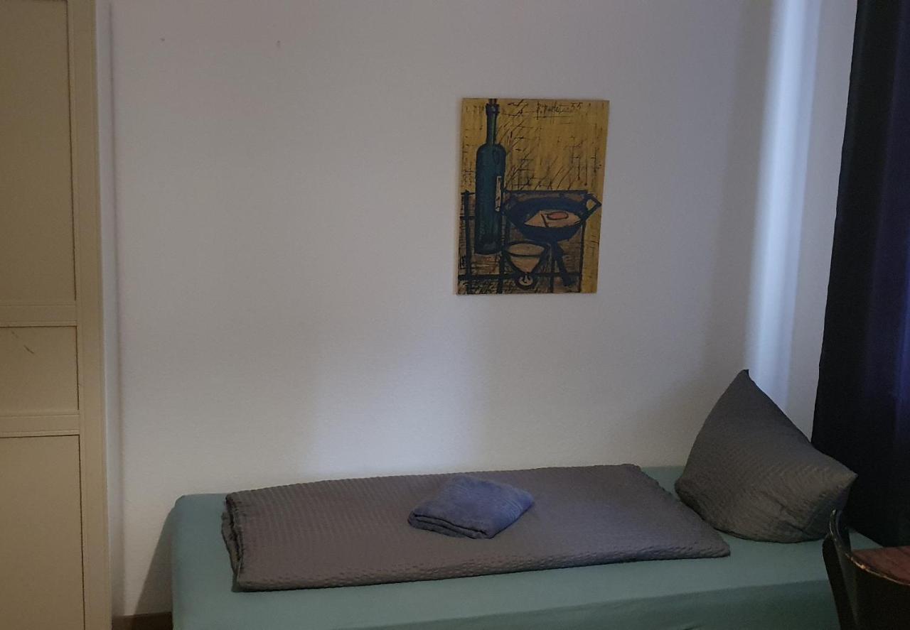 Hotel Berkut Фюрт Экстерьер фото