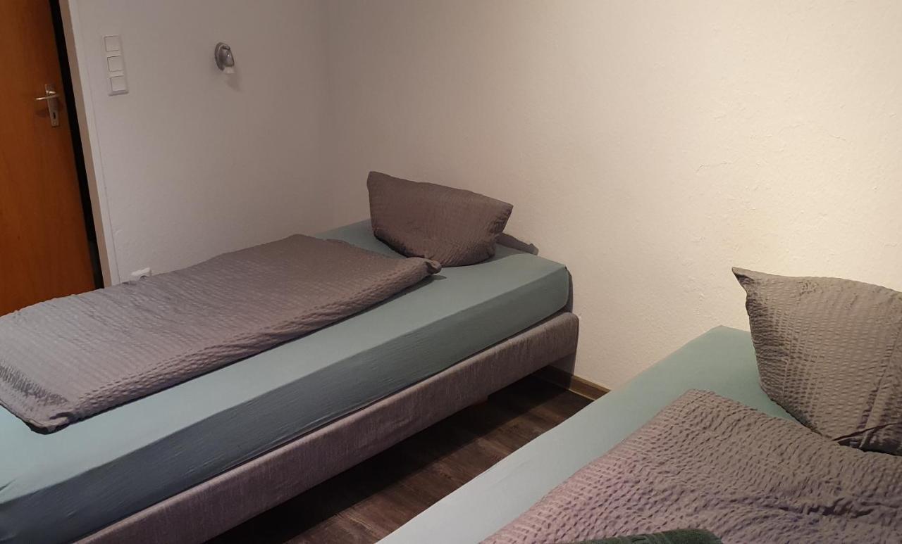 Hotel Berkut Фюрт Экстерьер фото