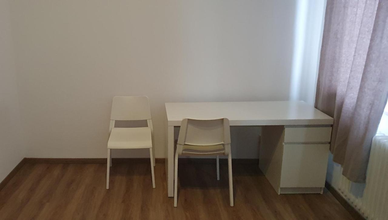 Hotel Berkut Фюрт Экстерьер фото